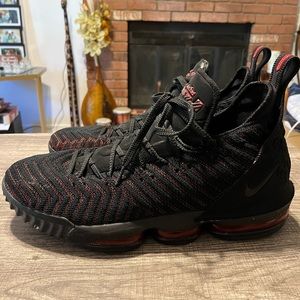Excellent condition. LeBron men’s sneakers. Colors are black and red.